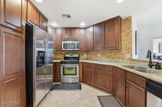 Photo #3: 7000356 Listing 