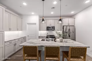 Photo #5: 7000370 Listing 