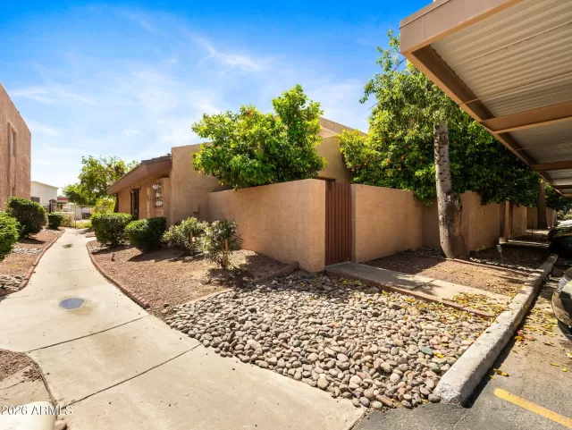 MLS: 7000513 Condo For Sale