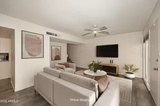 More Details about MLS # 7000545 : 1734 W TUCKEY LANE 11#11