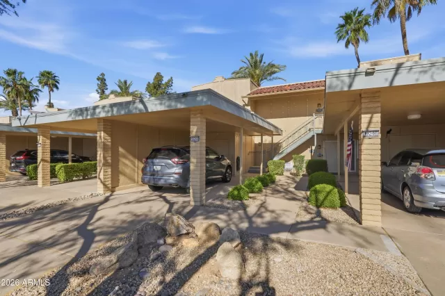 MLS: 7000551 Condo For Sale