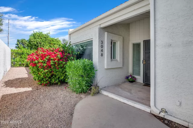 MLS: 7000753 Condo For Sale