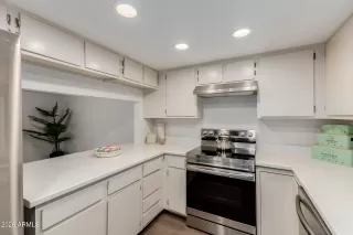 Photo #6: 7000842 Listing 