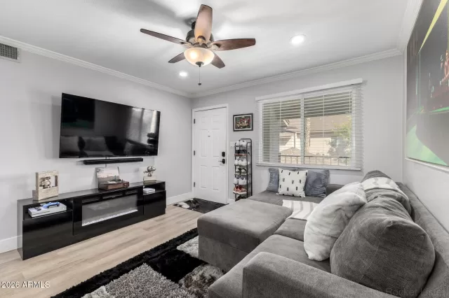 MLS: 7000958 Condo For Sale