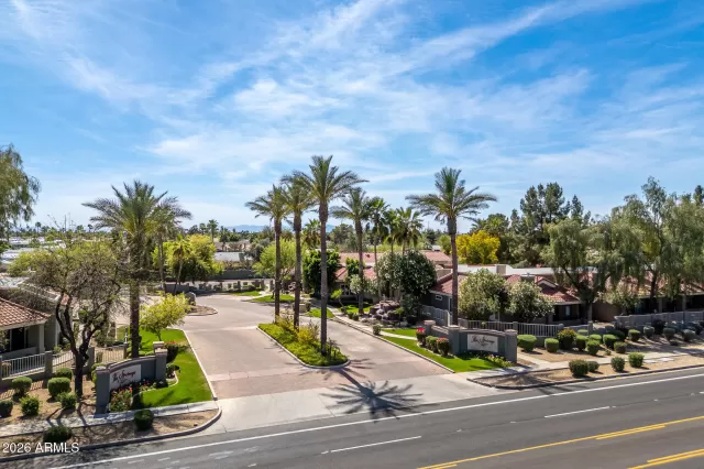 MLS: 7001094 Condo For Sale