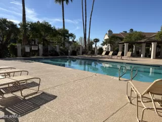 Photo #3: 7001185 Listing 