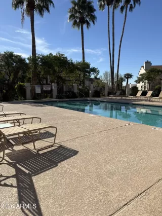 Photo #4: 7001185 Listing 