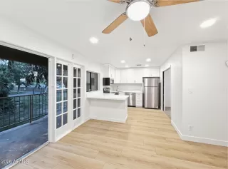 Photo #1: 7001212 Listing 