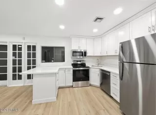 Photo #6: 7001212 Listing 