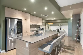 Photo #6: 7001250 Listing 