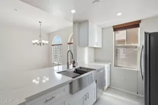 Photo #1: 7001371 Listing 