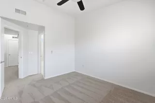 Photo #5: 7001371 Listing 