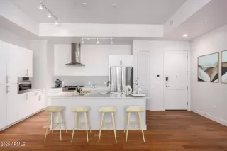 Photo #5: 7001412 Listing 