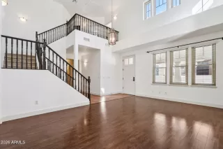 Photo #2: 7001467 Listing 