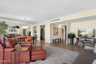 Photo #5: 7001589 Listing 