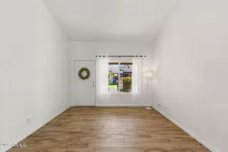 Photo #2: 7001761 Listing 