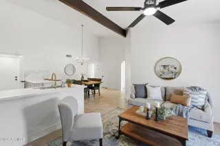 Photo #6: 7001912 Listing