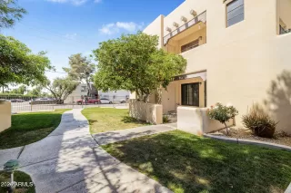 Photo #2: 7002007 Listing 