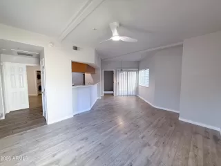 Photo #4: 7002269 Listing 