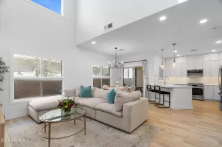 More Details about MLS # 7002531 : 3006 N 37TH STREET 4#4