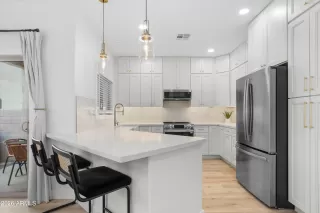 Photo #5: 7002531 Listing 