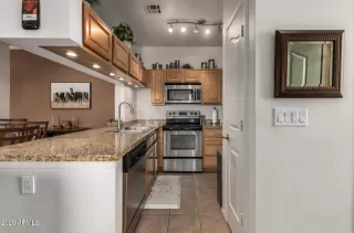 Photo #6: 7002691 Listing