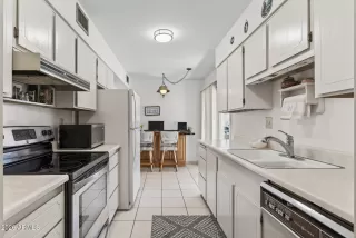 Photo #4: 7002785 Listing 