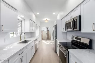 Photo #1: 7002850 Listing 