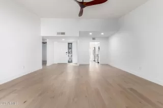 Photo #4: 7002850 Listing 