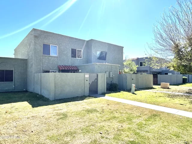 MLS: 7002922 Condo For Sale