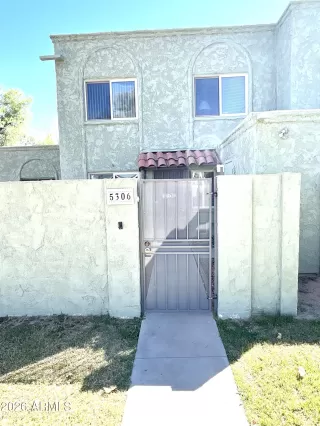 Photo #1: 7002922 Listing 