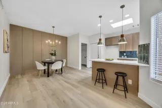 Photo #2: 7003070 Listing 