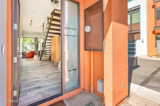 Photo #1: 7003256 Listing 