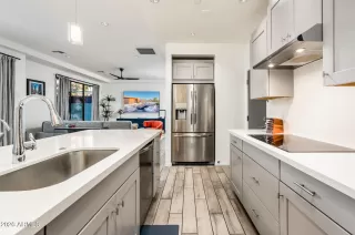 Photo #6: 7003256 Listing 