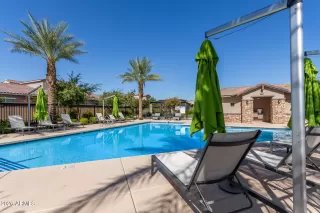 Photo #3: 7003428 Listing