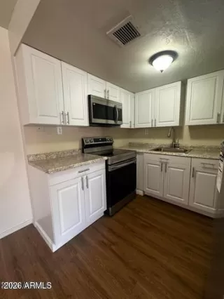 Photo #3: 7003587 Listing 