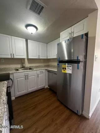 Photo #4: 7003587 Listing 