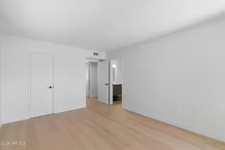 Photo #2: 7003626 Listing