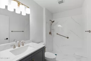 Photo #3: 7003626 Listing