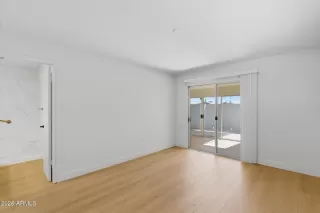 Photo #6: 7003626 Listing