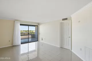 Photo #6: 7003874 Listing