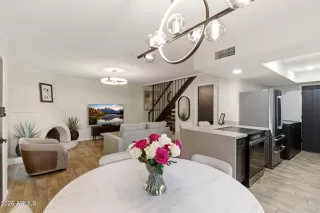 Photo #4: 7003951 Listing 