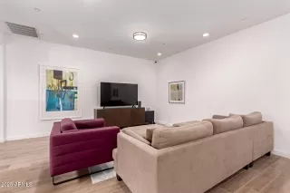 Photo #5: 7004008 Listing 