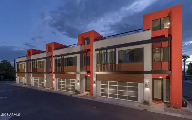 MLS: 7004096 Condo For Sale