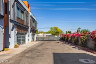 Photo #4: 7004096 Listing