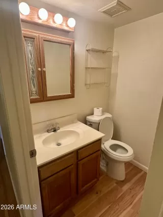 Photo #5: 7004173 Listing