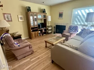 Photo #6: 7004173 Listing