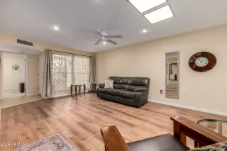 Photo #6: 7004193 Listing 