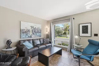 Photo #4: 7004251 Listing 