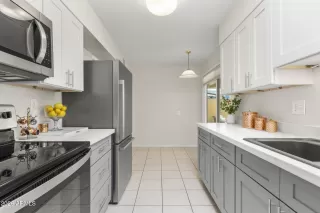 Photo #3: 7004302 Listing 